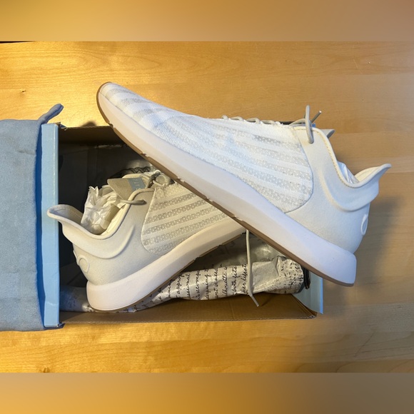 NIB Athleta Exclusive Saysh One Sneaker - Picture 5 of 15